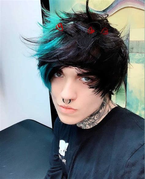 #thesalonguy #hairtutorial #haircut Here is an emo haircut. Buy My Hair Products!USE EXCLUSIVE CODE: YOUTUBE20 http://www.thesalonguy.com/shopDownload my FRE...